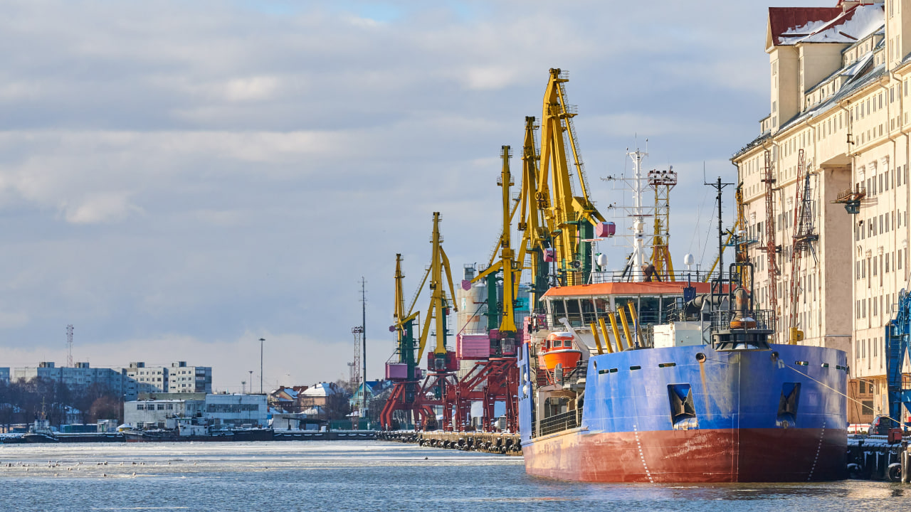 Golden Keys to Exporting to Russia: From Logistics to Business Culture